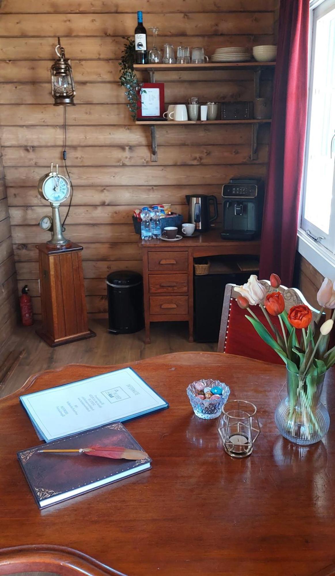 Het Baken Van Tholen Sint-Maartensdijk Zimmer foto